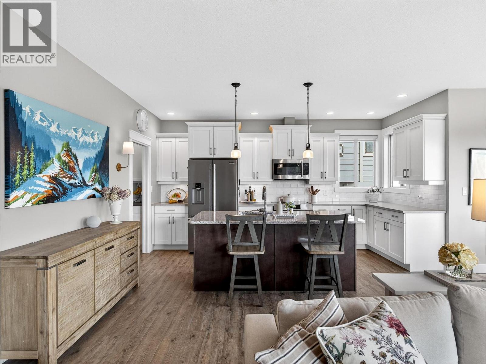 2371 Paramount Drive, West Kelowna