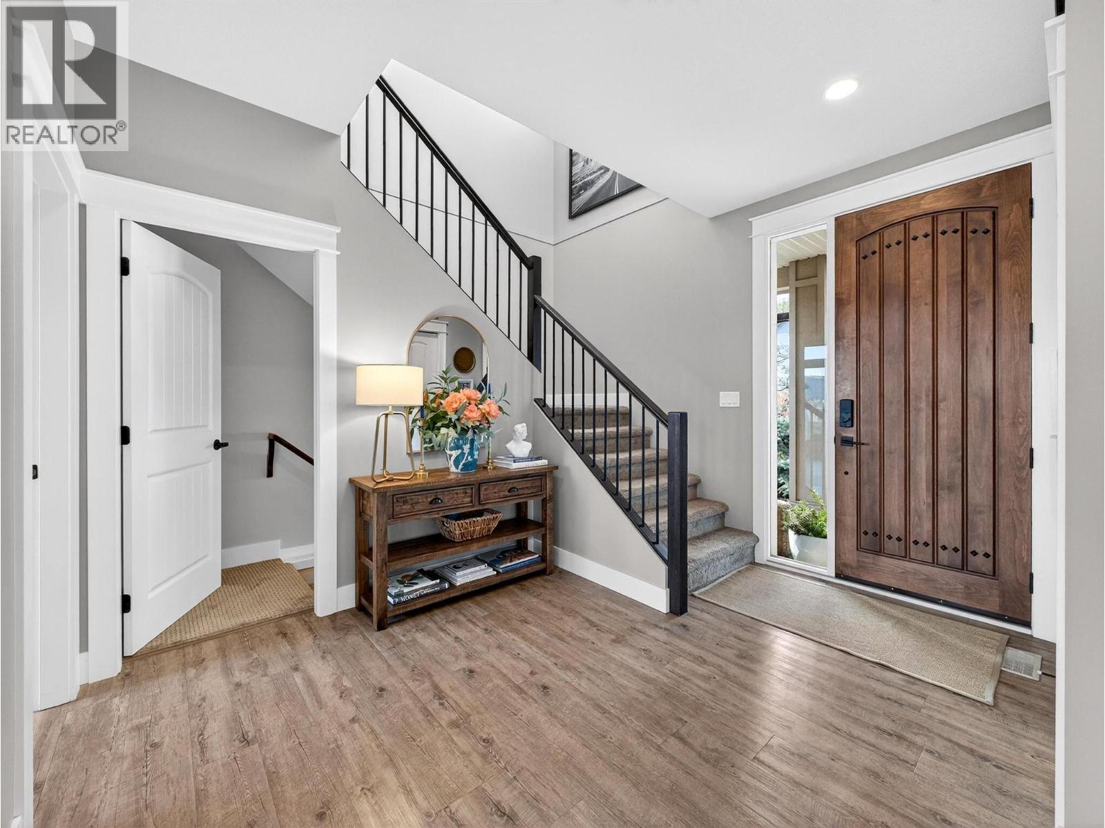 2371 Paramount Drive, West Kelowna