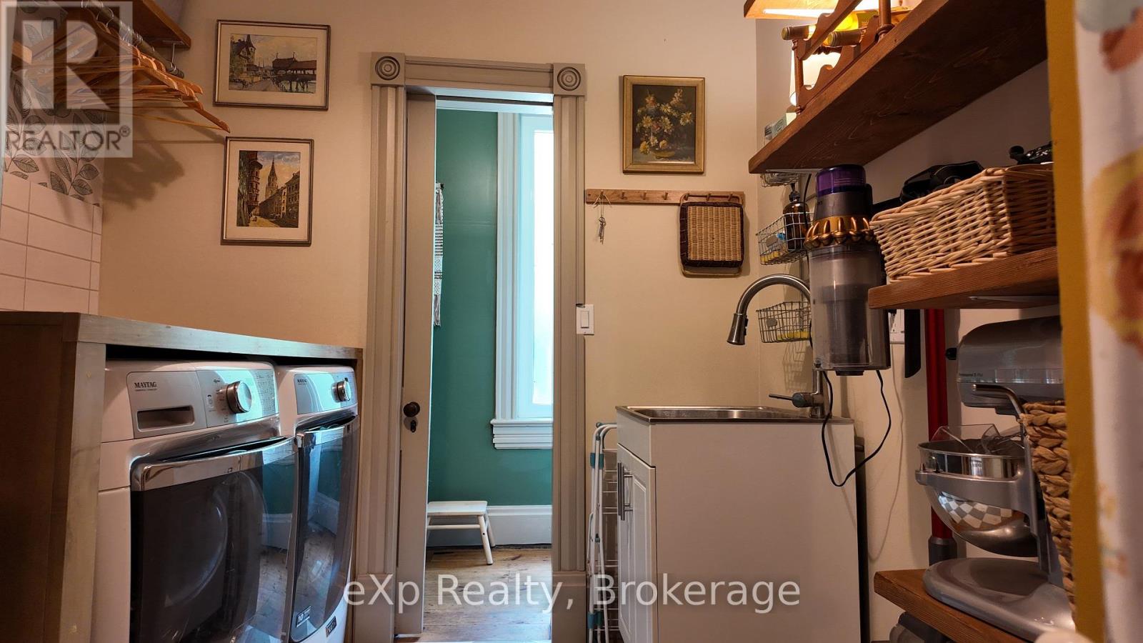 1337 BRUCE ROAD 15 - 11