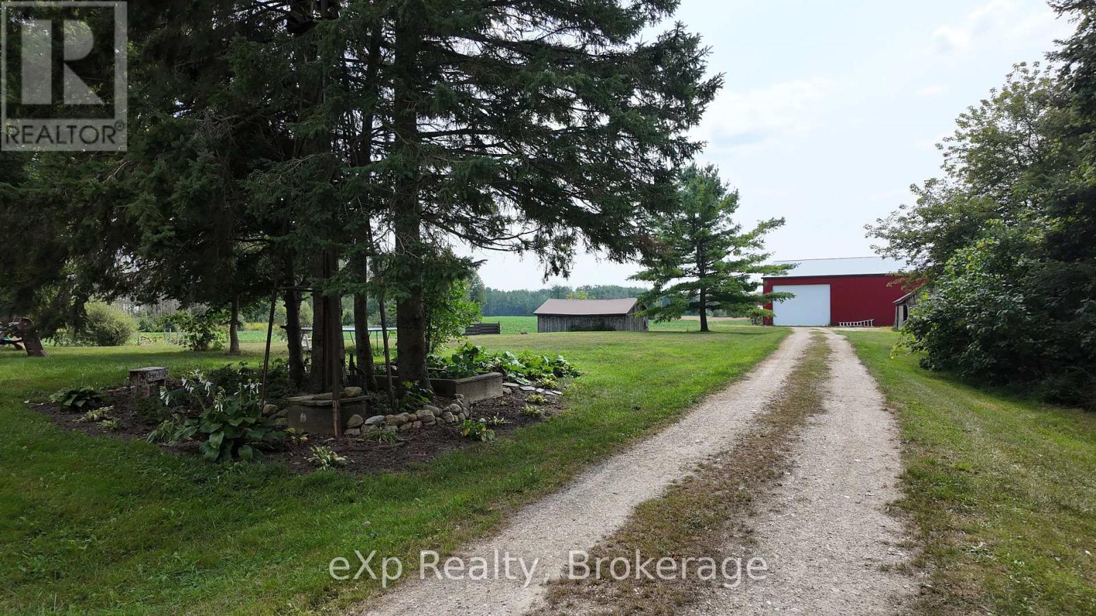 1337 BRUCE ROAD 15 - 32