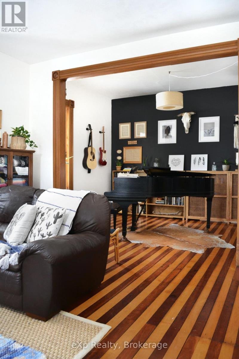 1337 BRUCE ROAD 15 - 9