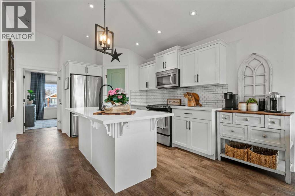 
          311 Mcleod Crescent
            <br/>
            <span>Diamond Valley</span>
            , 
            <span>AB</span>
             <span>T0L2A0</span>
        