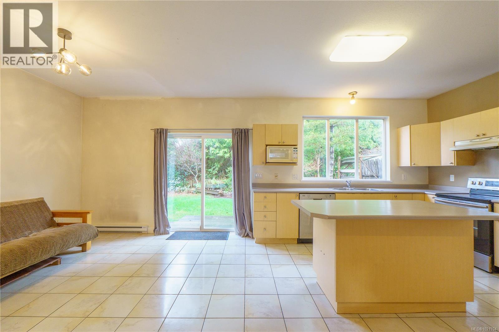 809 Ocean Park Dr - 10