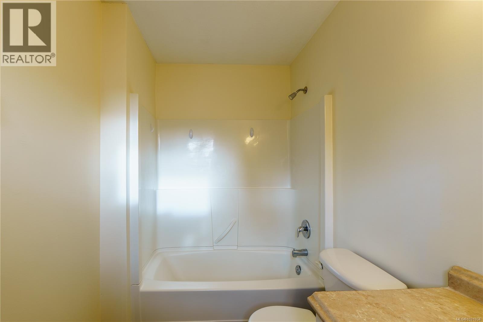 809 Ocean Park Dr - 14