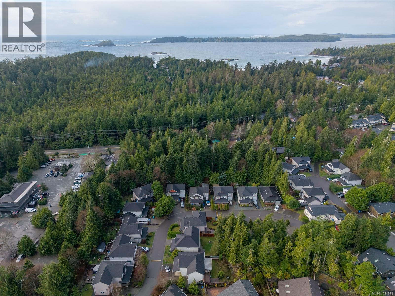 809 ocean park Dr, Tofino