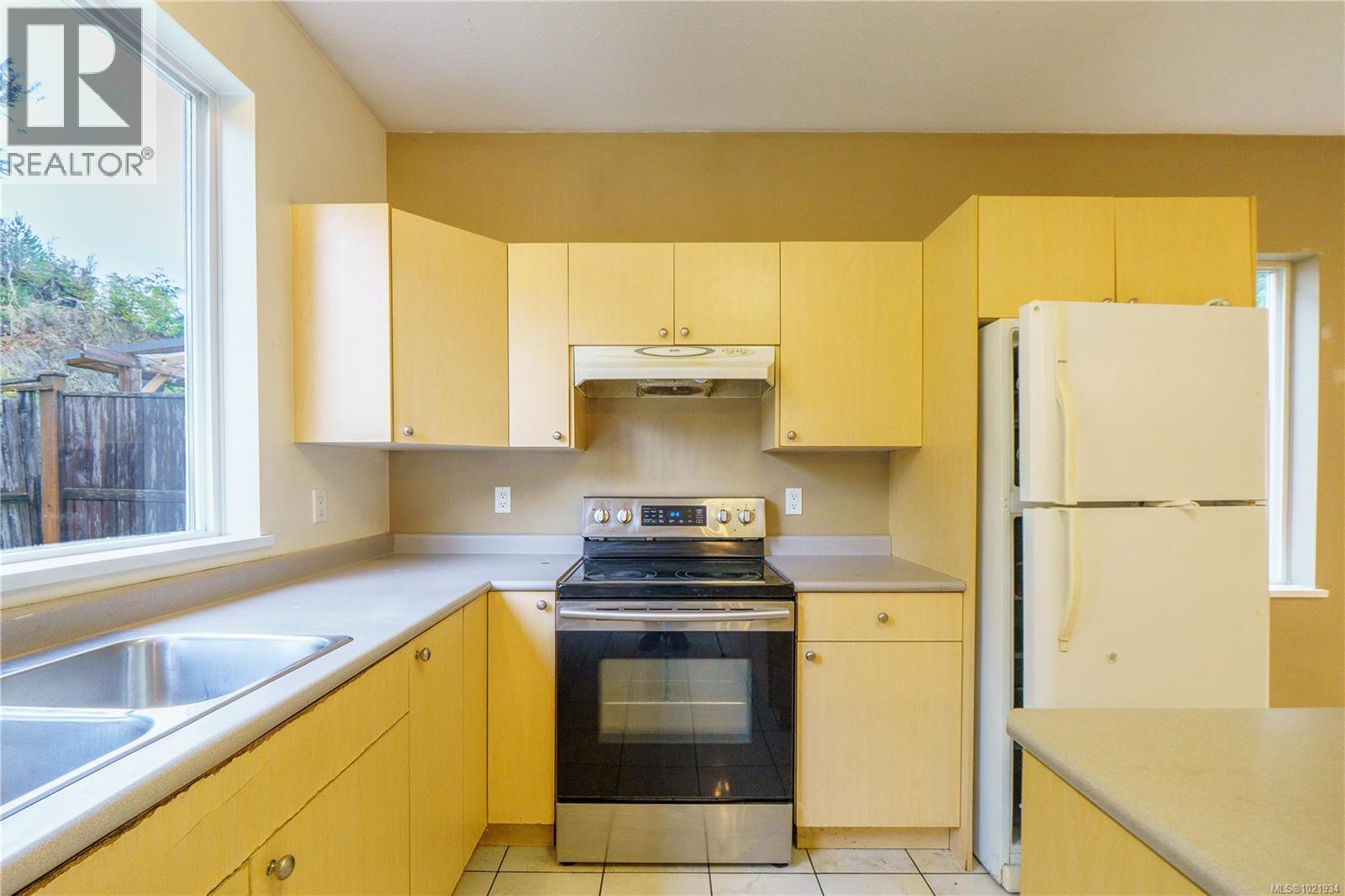 809 Ocean Park Dr - 9