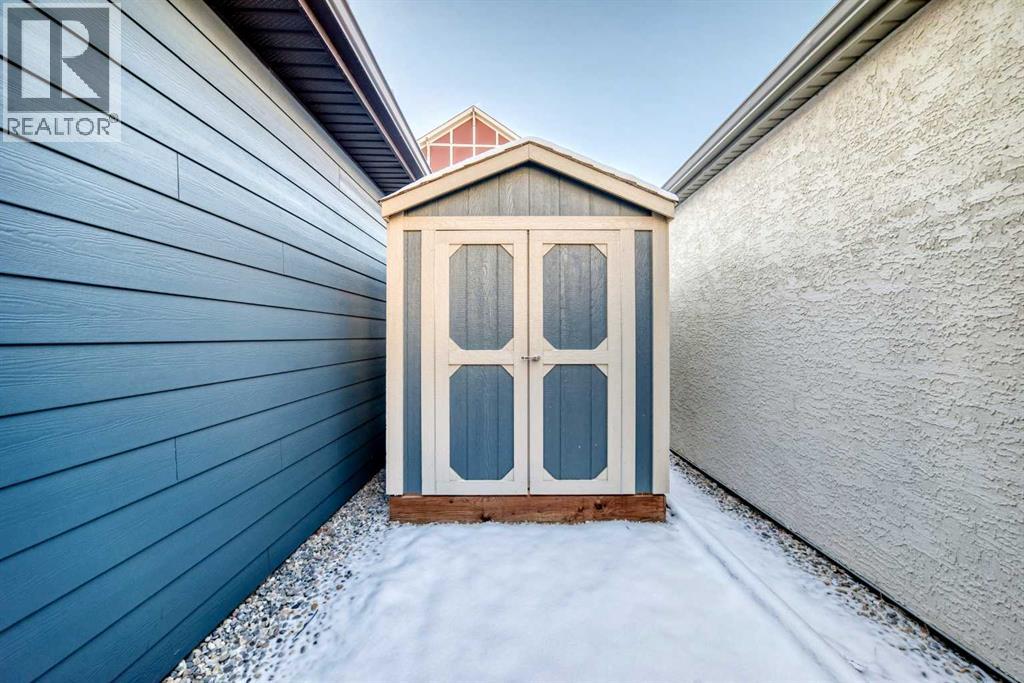 
          77 Marquis Common Southeast
            <br/>
            <span>Calgary</span>
            , 
            <span>AB</span>
             <span>T3M1N7</span>
         - Photo 47