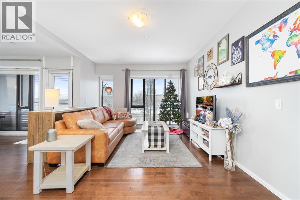 Single Family House for Sale in   Meredith Road NE Crescent Heights Calgary 