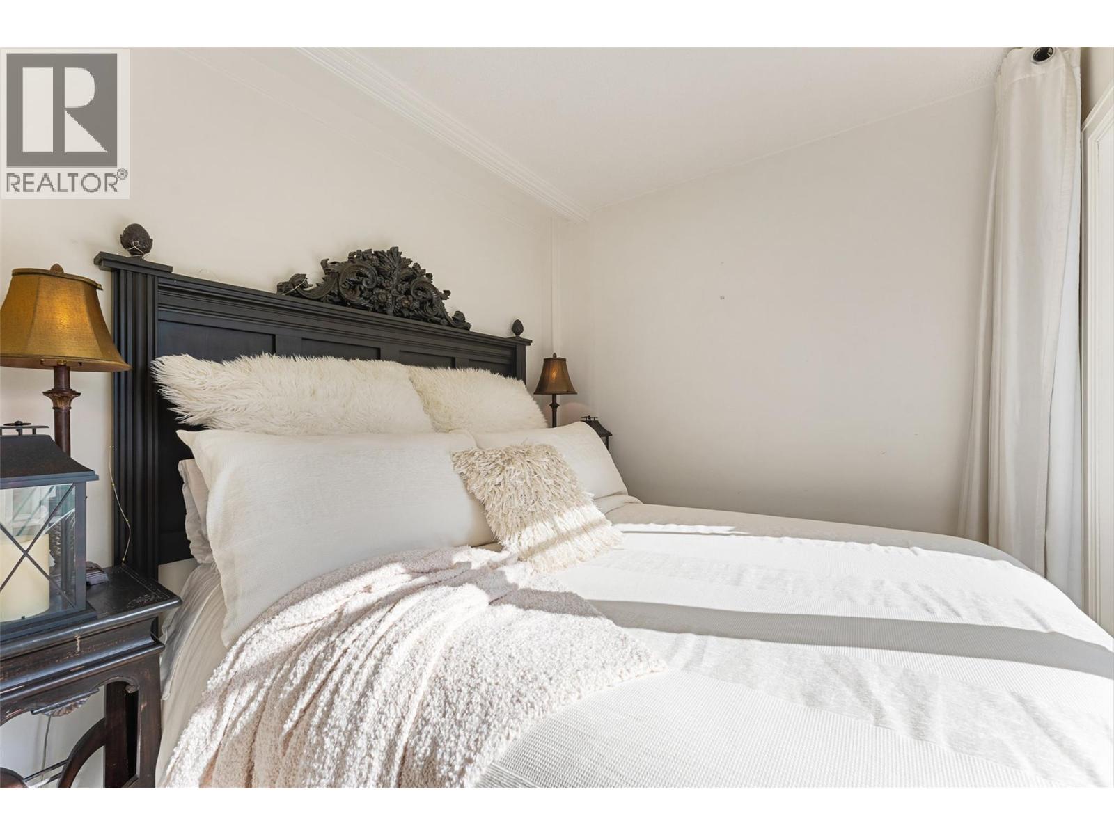 2165 Paly Road, Kelowna