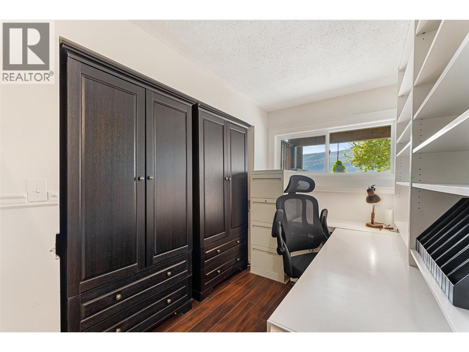 2165 Paly Road, Kelowna