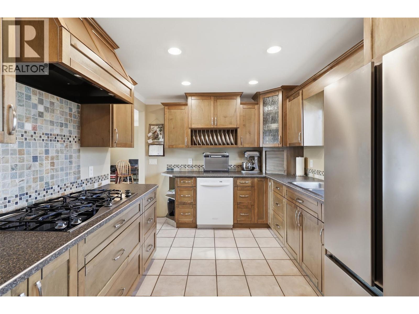 222 FORT Avenue, Kamloops