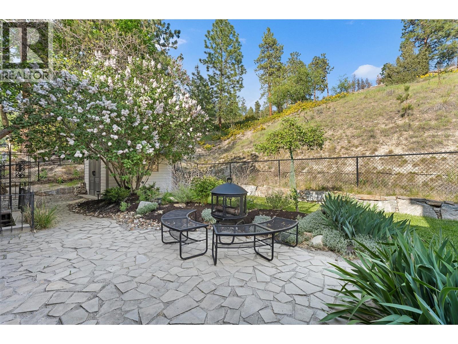 2165 Paly Road, Kelowna