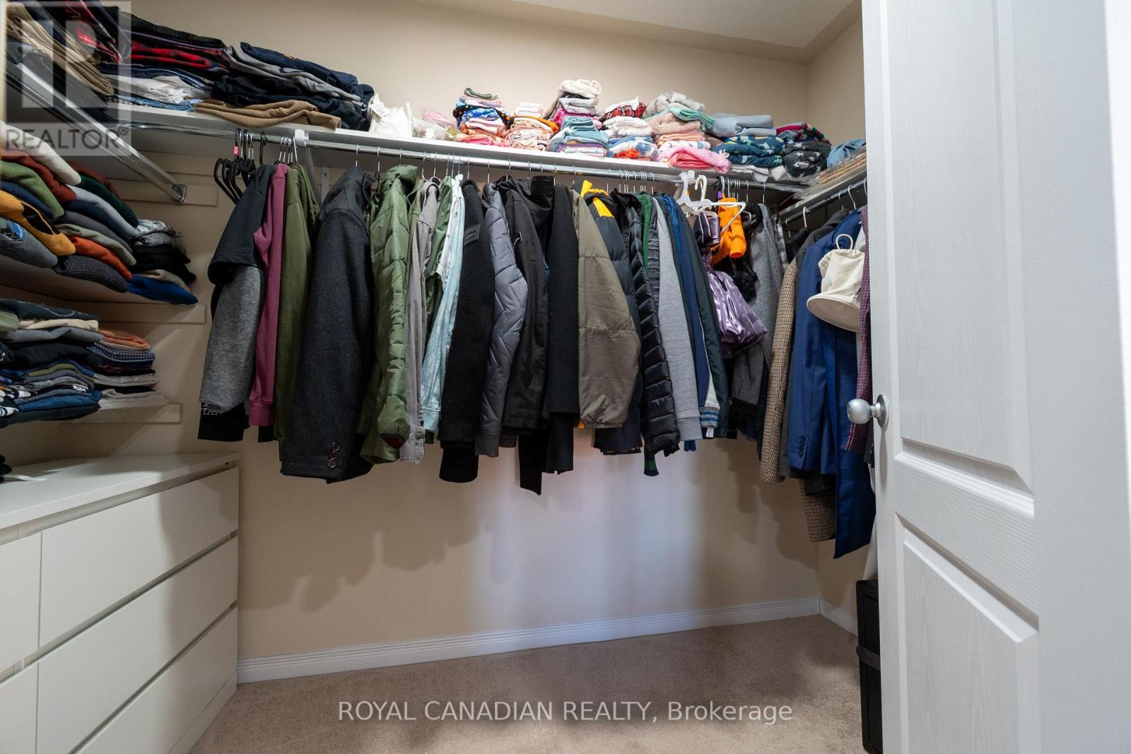 213 RICHARDSON CRESCENT - 39