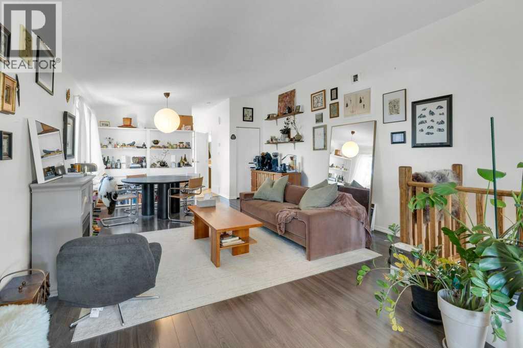 Multi-family House Bi-level for Sale in /  Avenue NW Bowness Calgary 