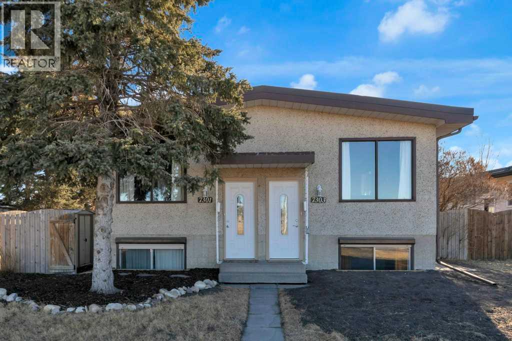 Multi-family House Bi-level for Sale in /  Avenue NW Bowness Calgary 