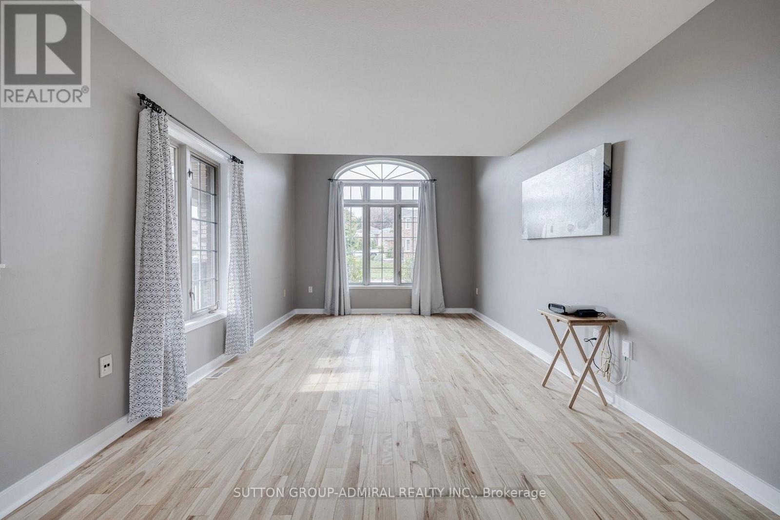 132 Brown Wood photo 2