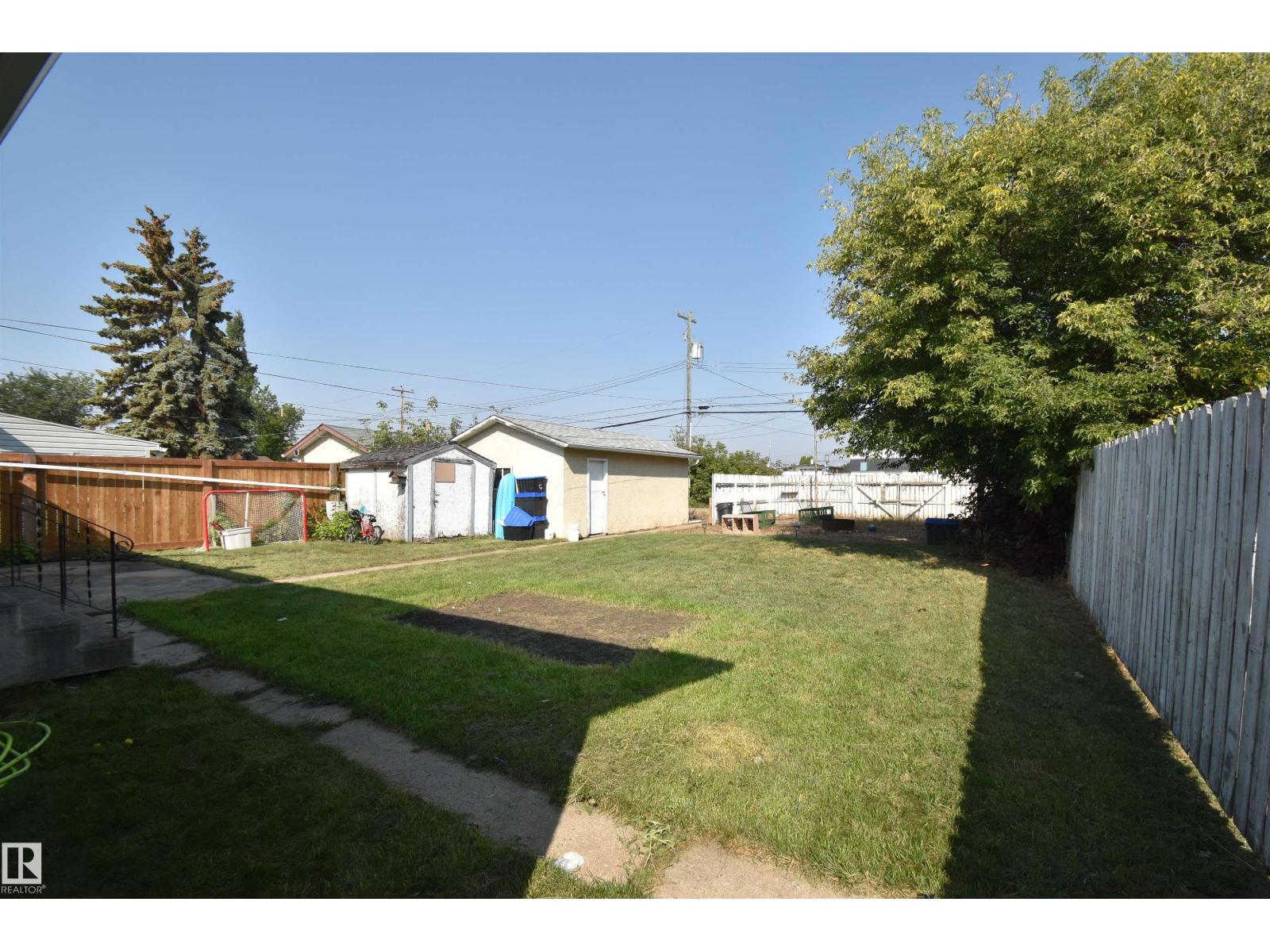 4422 49 AV - Photo 3 of 30, St. Paul Town, Alberta