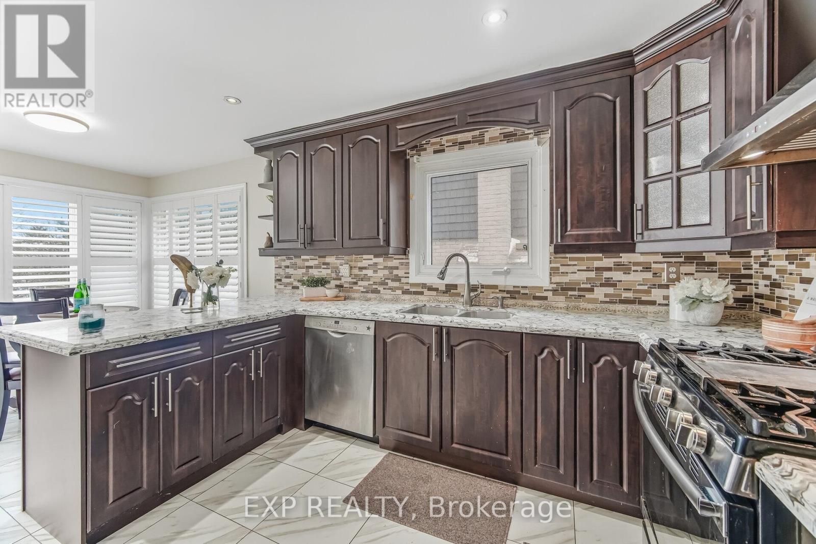 Single Family House for Sale in  NORTHAMPTON STREET Brampton (Westgate) 