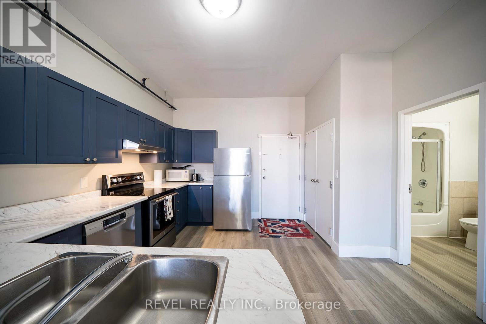 150 Colborne Unit 407 photo 3