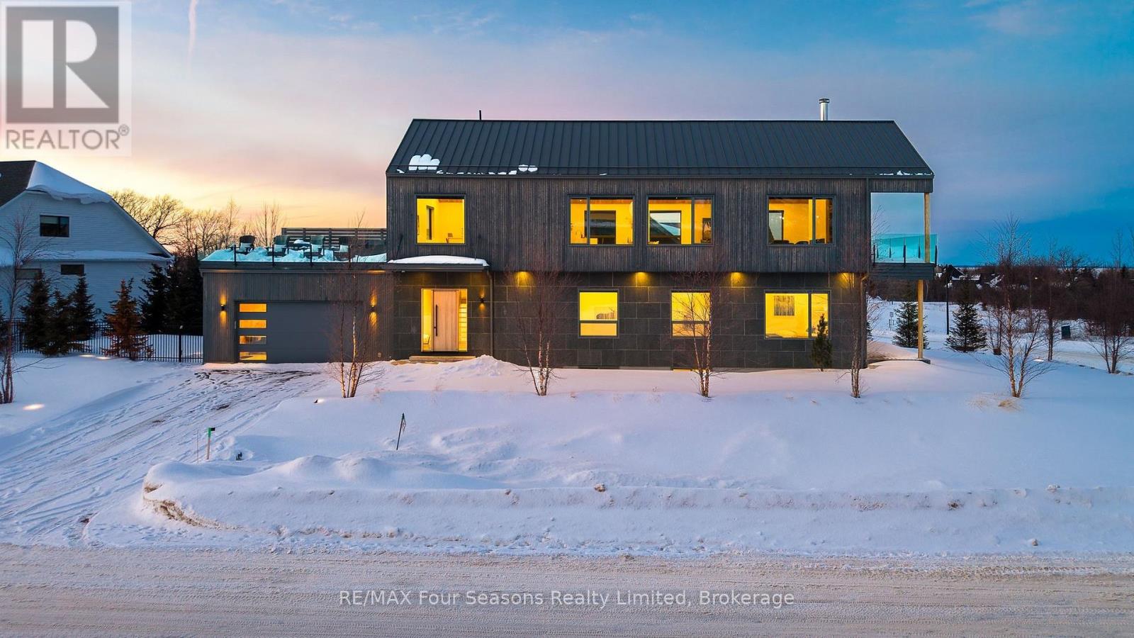 126 COURCHEVEL CRESCENT - 1
