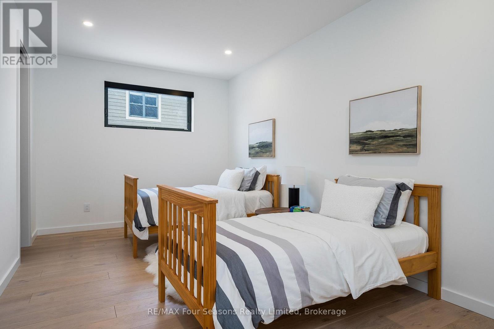 126 COURCHEVEL CRESCENT - 22