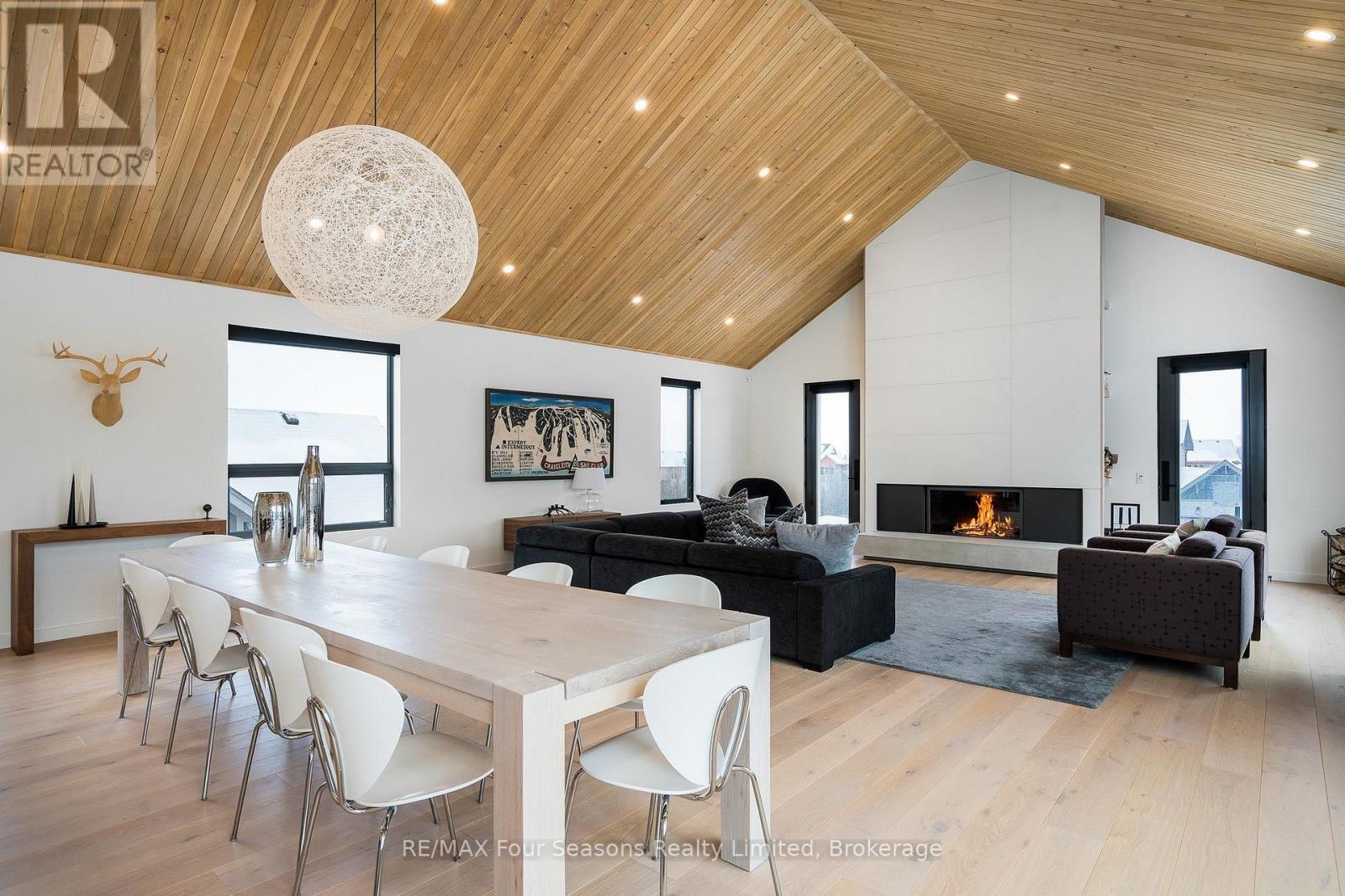 126 COURCHEVEL CRESCENT - 7