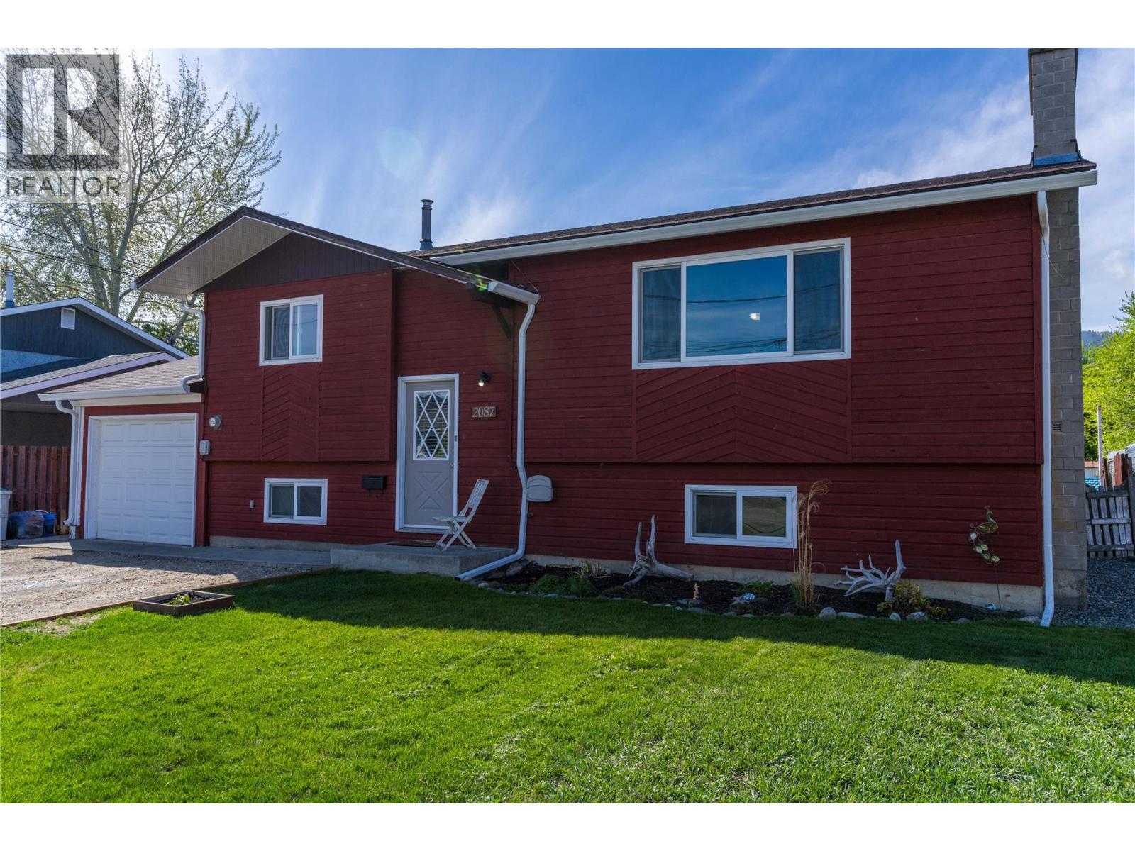 2087 SUNNYCREST Avenue, Kamloops