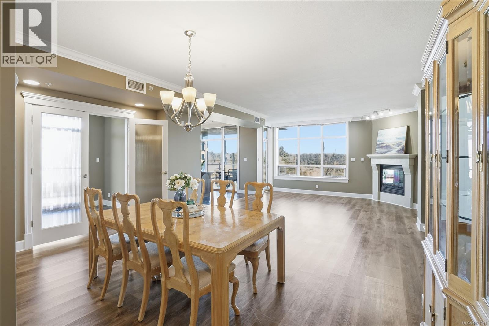 201 225 Rosehill St, Nanaimo