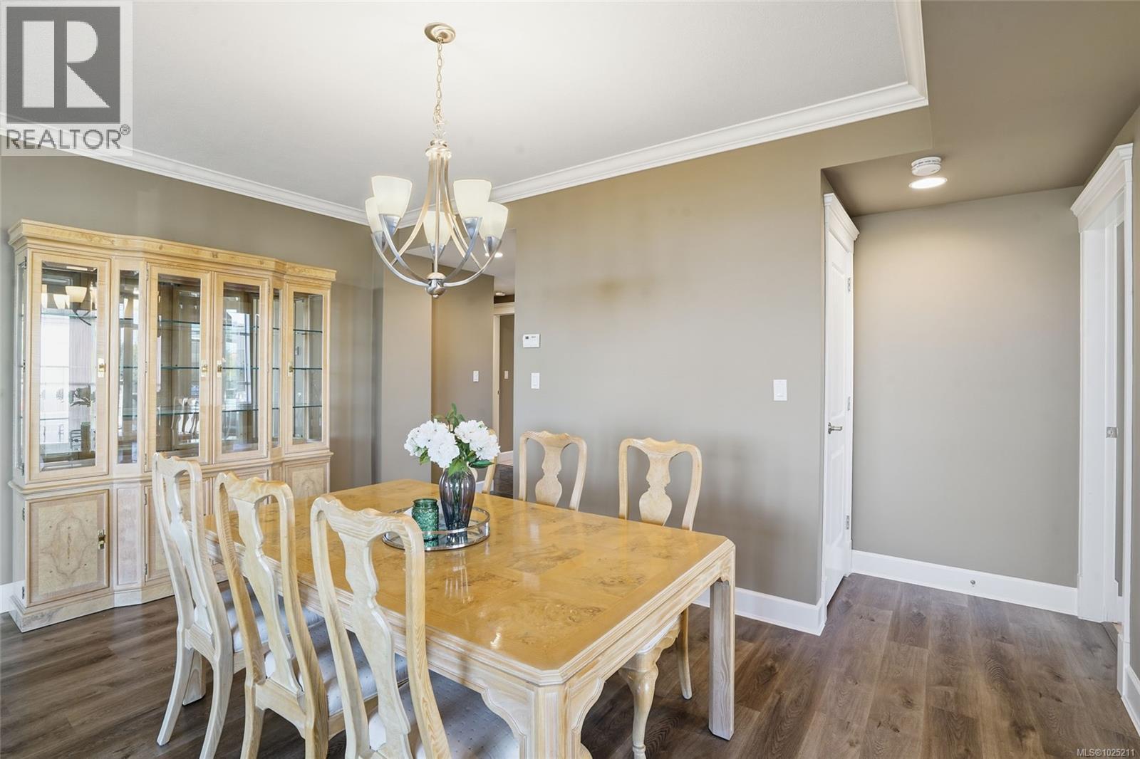 201 225 Rosehill St, Nanaimo