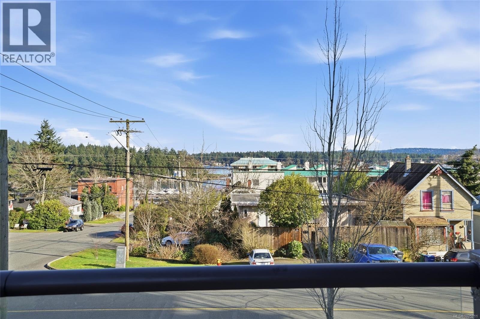 201 225 Rosehill St, Nanaimo