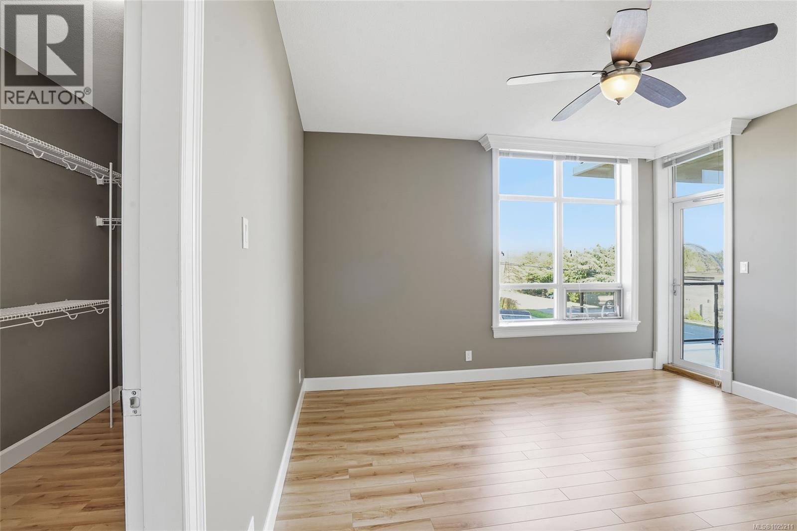 201 225 Rosehill St, Nanaimo