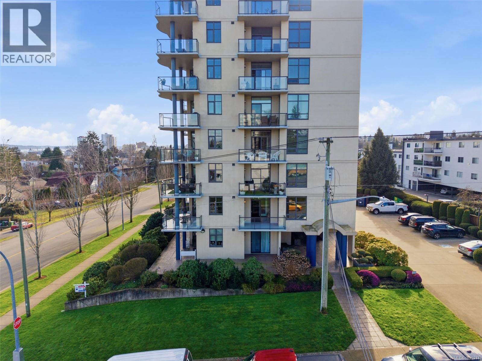 201 225 Rosehill St, Nanaimo