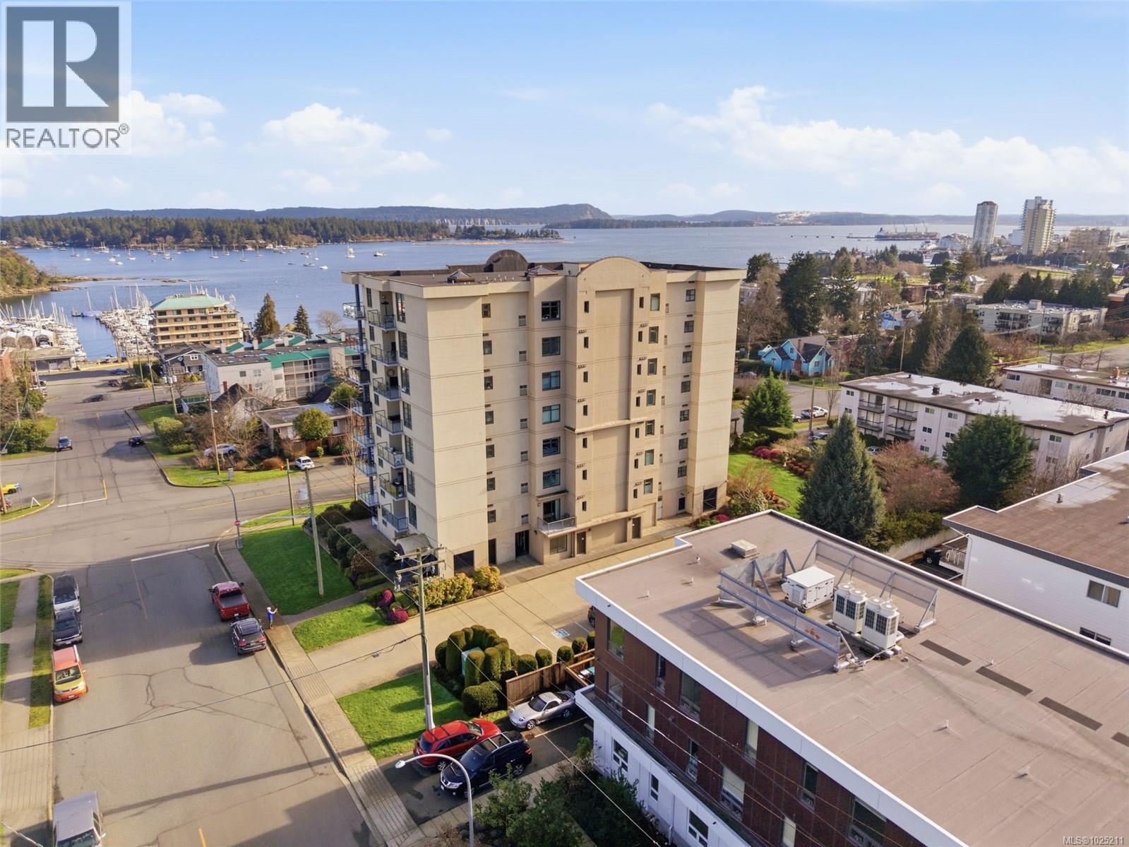 201 225 Rosehill St, Nanaimo