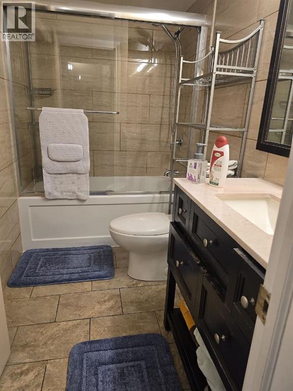 Single Family House Bungalow for Sale in  Hidden Vale Close NW Hidden Valley Calgary 