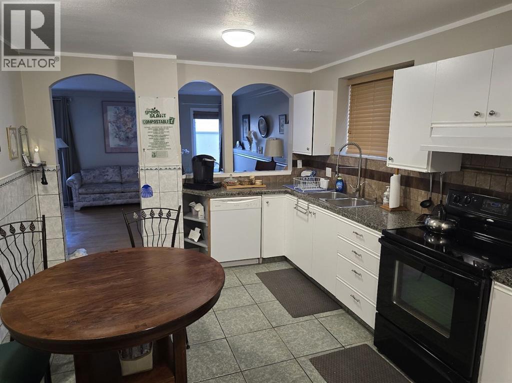 Single Family House Bungalow for Sale in  Hidden Vale Close NW Hidden Valley Calgary 