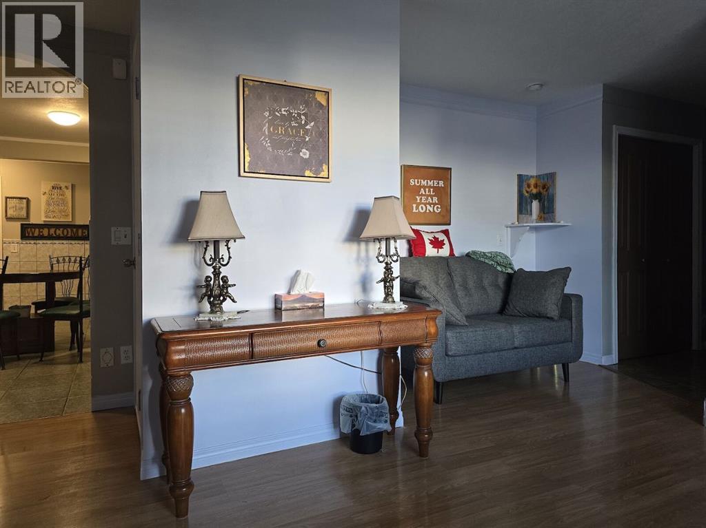 Single Family House Bungalow for Sale in  Hidden Vale Close NW Hidden Valley Calgary 