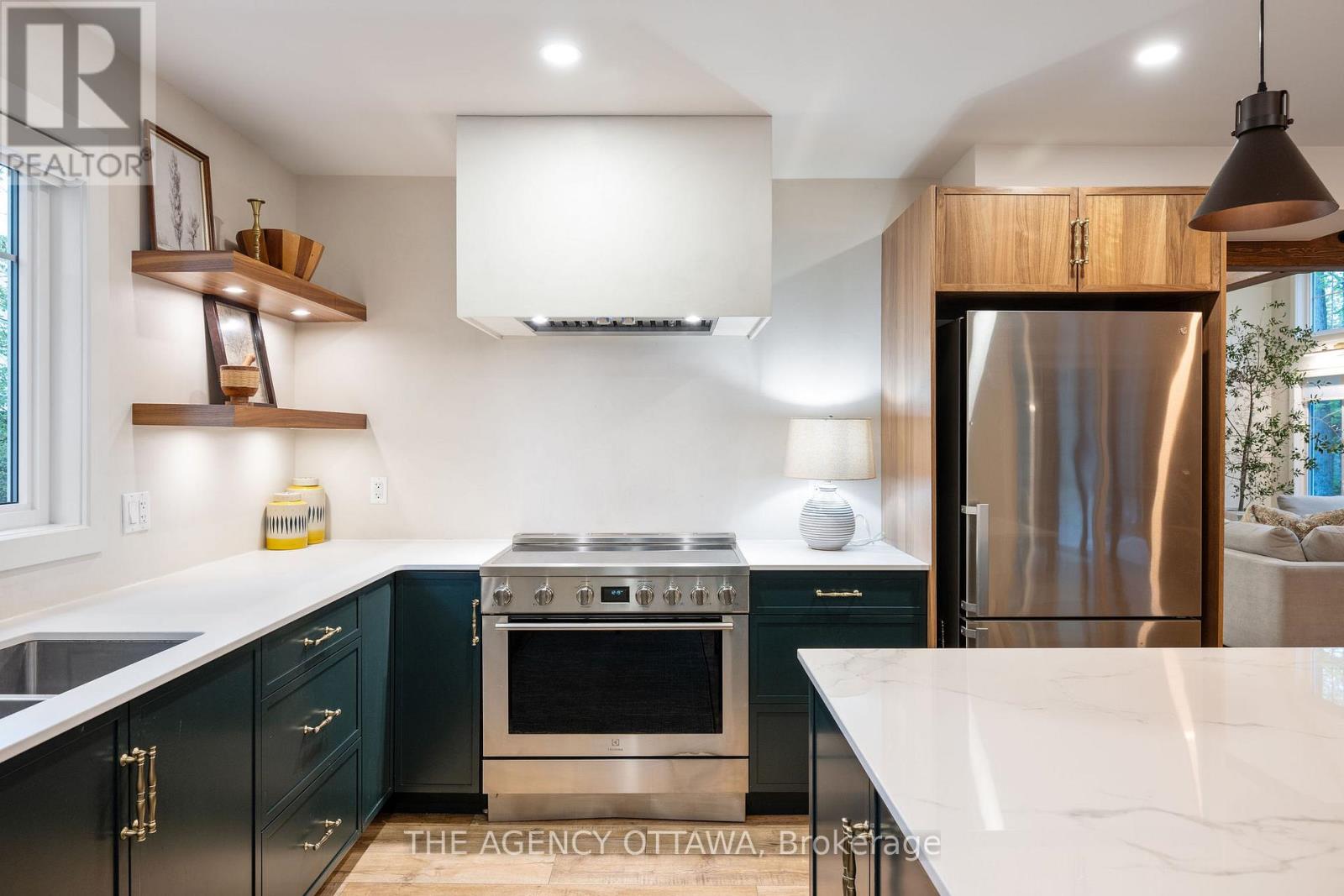 36 CRESTVIEW DRIVE - 10