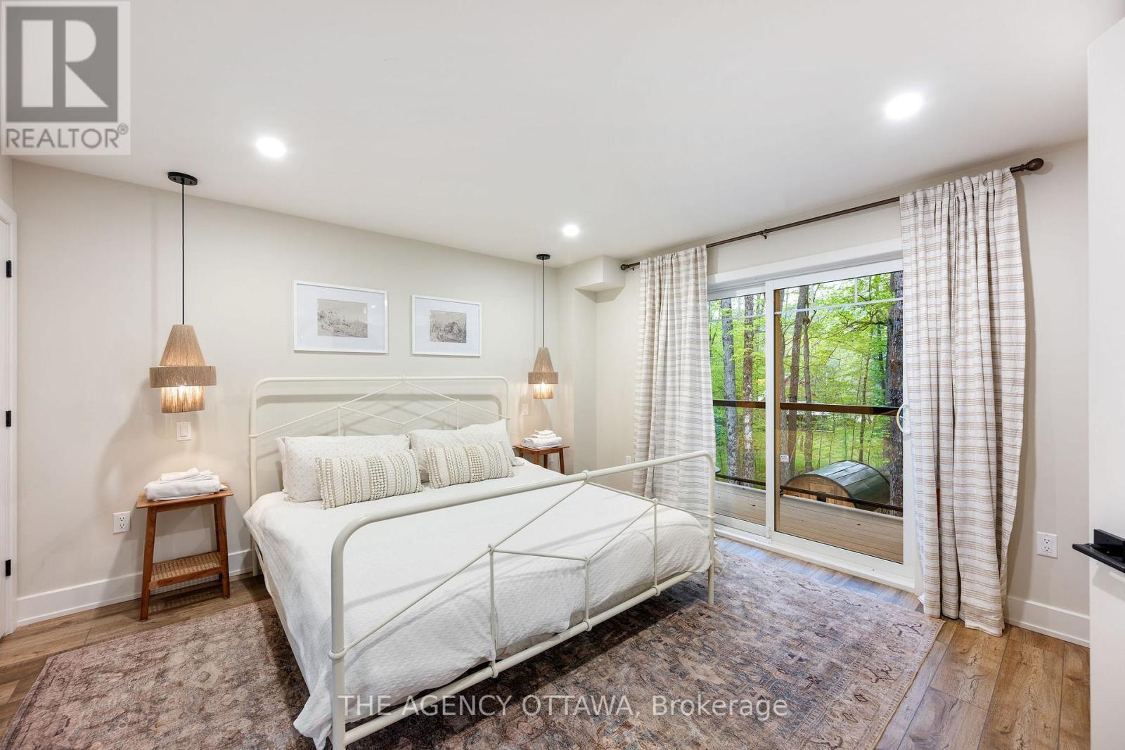 36 CRESTVIEW DRIVE - 11