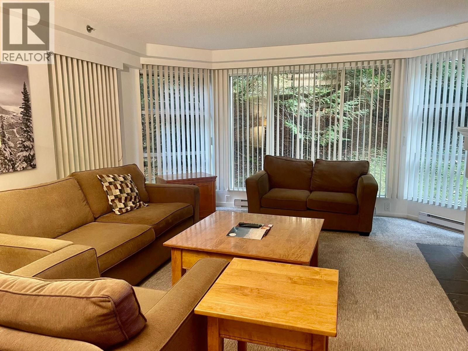 Week 2 220-4910 SPEARHEAD PLACE, Whistler