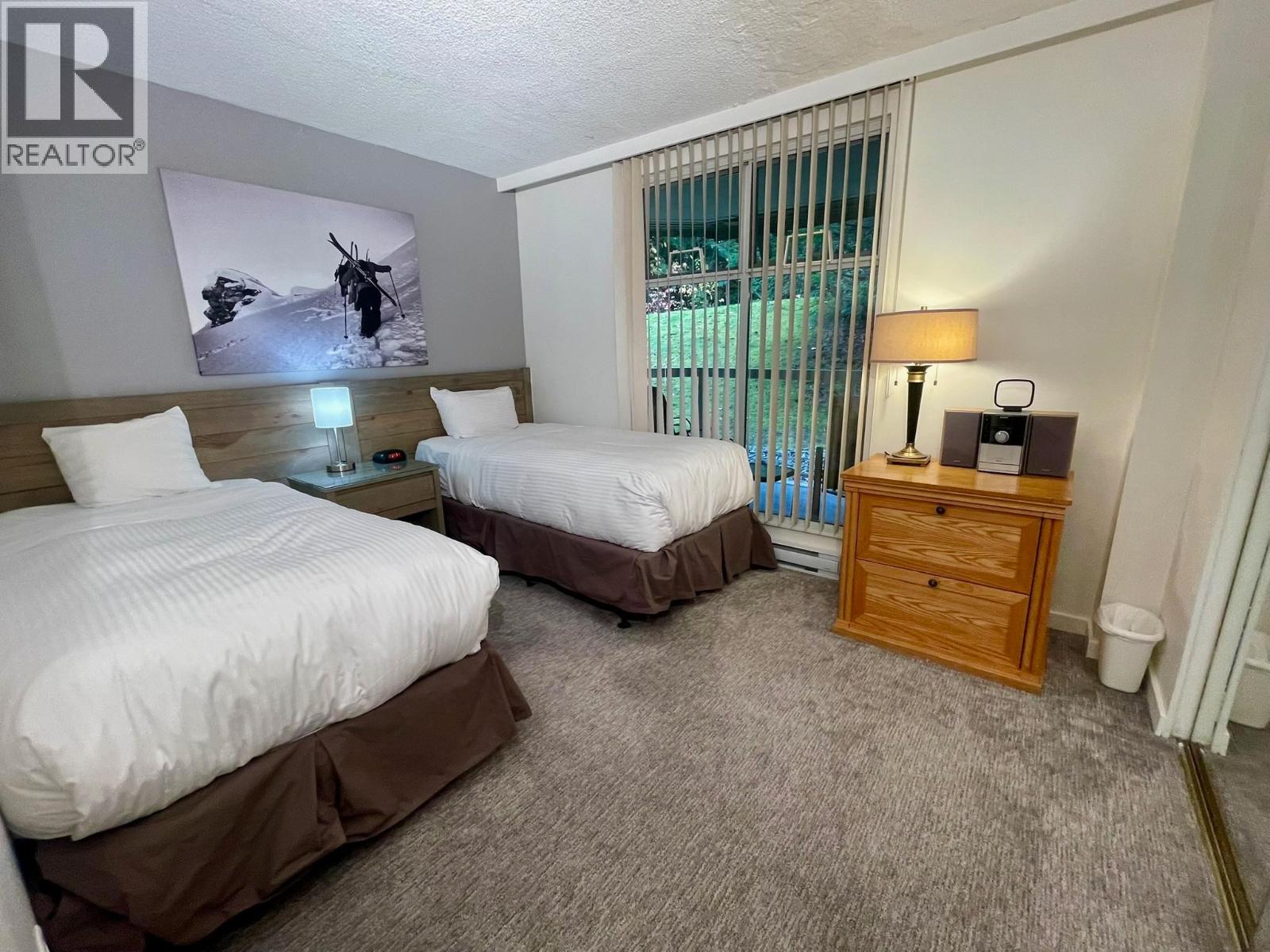 Week 2 220-4910 SPEARHEAD PLACE, Whistler