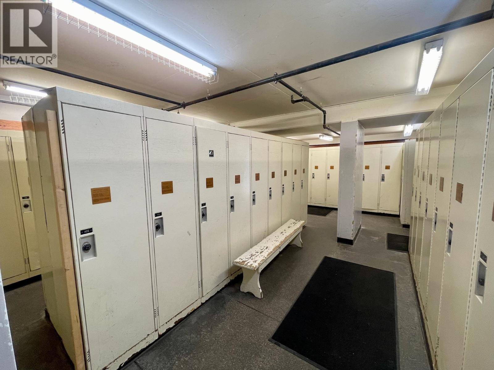 Week 2 220-4910 SPEARHEAD PLACE, Whistler