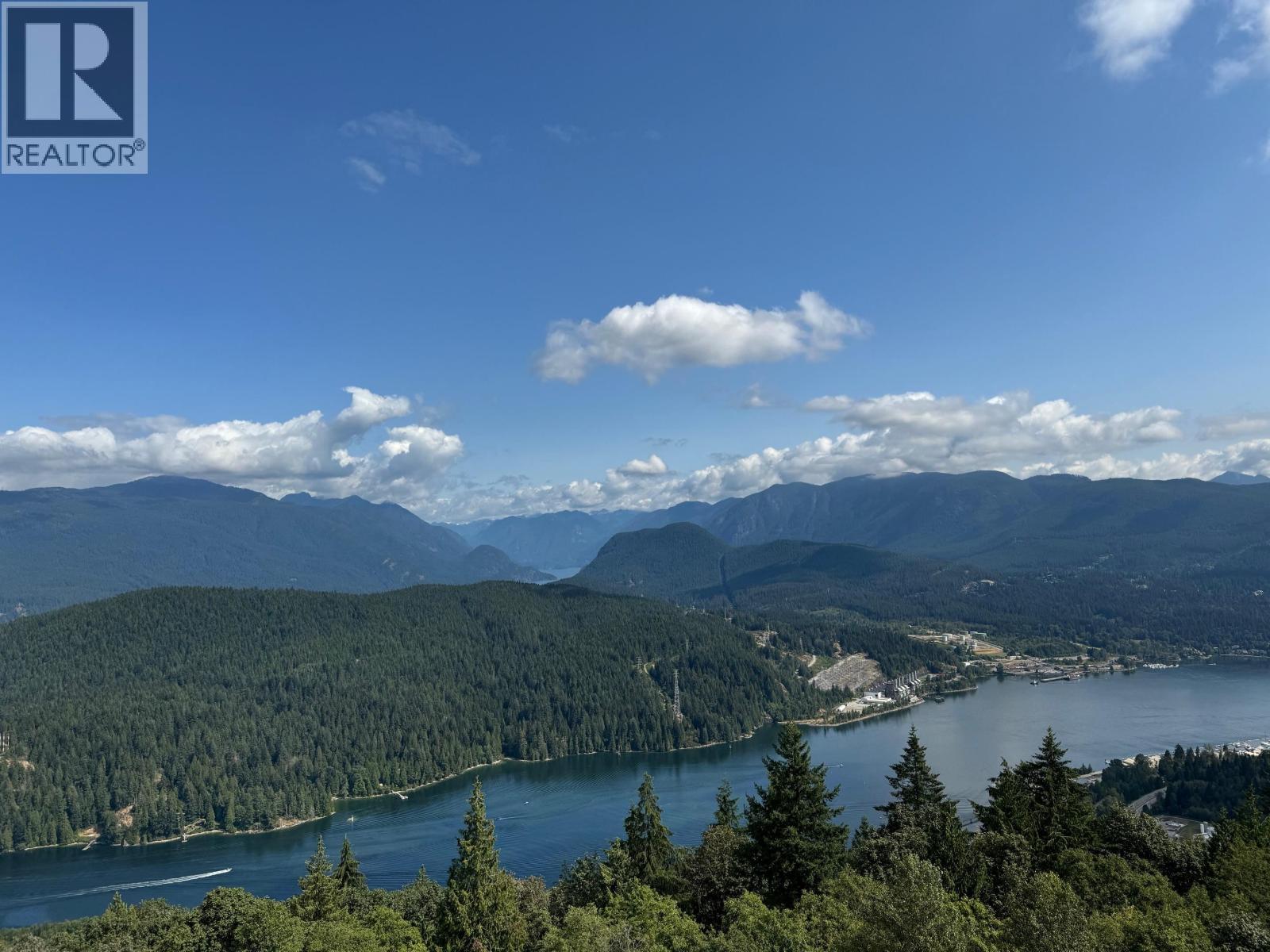 1702 9060 UNIVERSITY CRESCENT, Burnaby