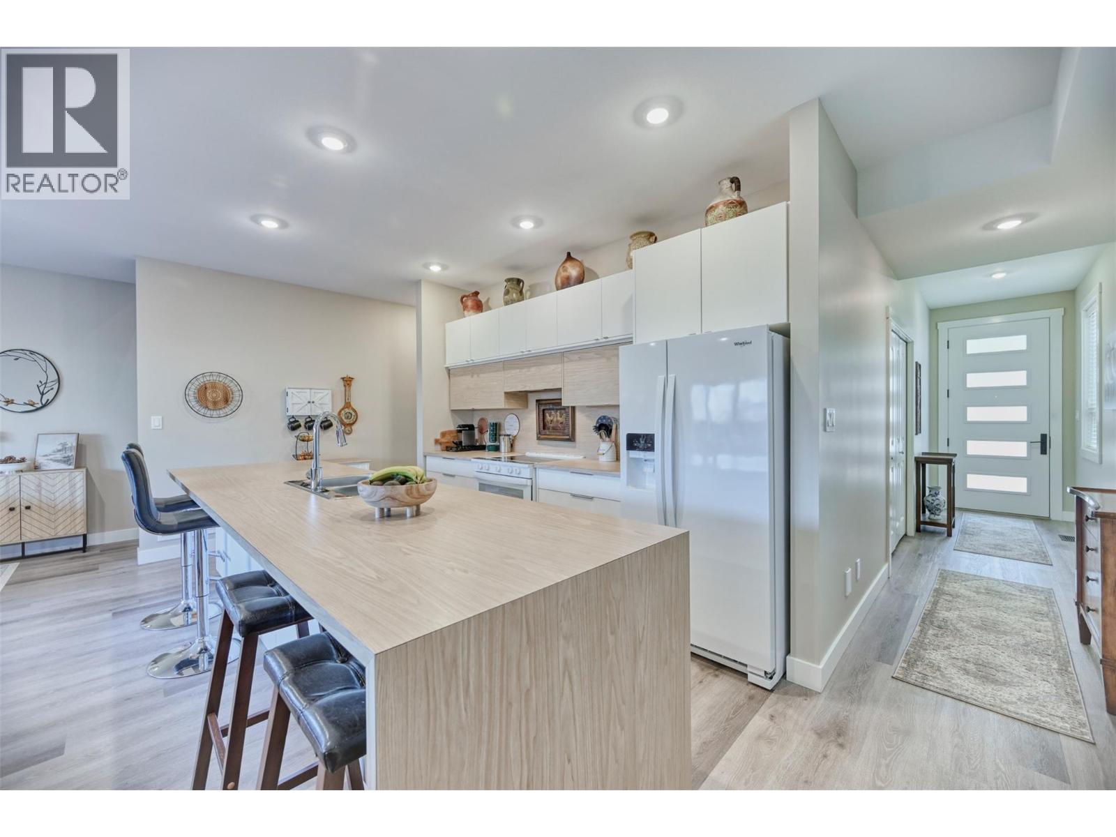 21 RAVEN Court, Osoyoos