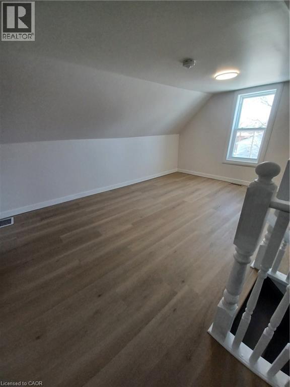 94 EAST 35TH Street Unit# 2, Hamilton, Ontario, L8V3Y1 — Photo 23
