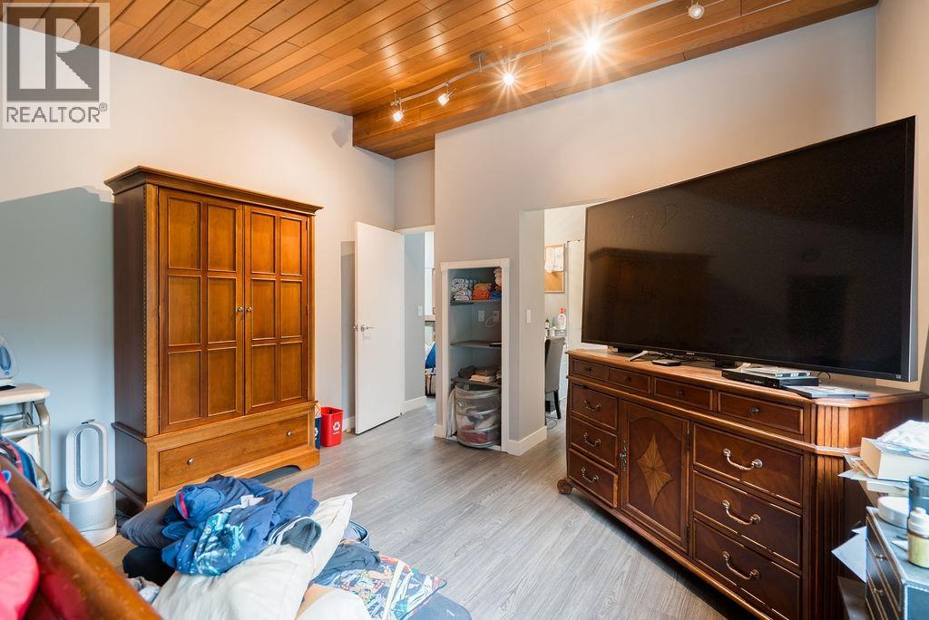 2525 NORCREST COURT, Burnaby