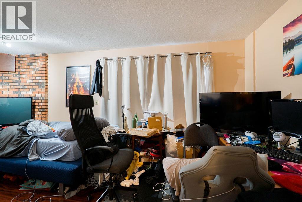 2525 NORCREST COURT, Burnaby