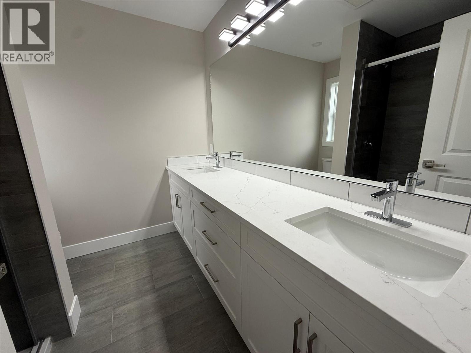 6060 19th Street, Grand Forks