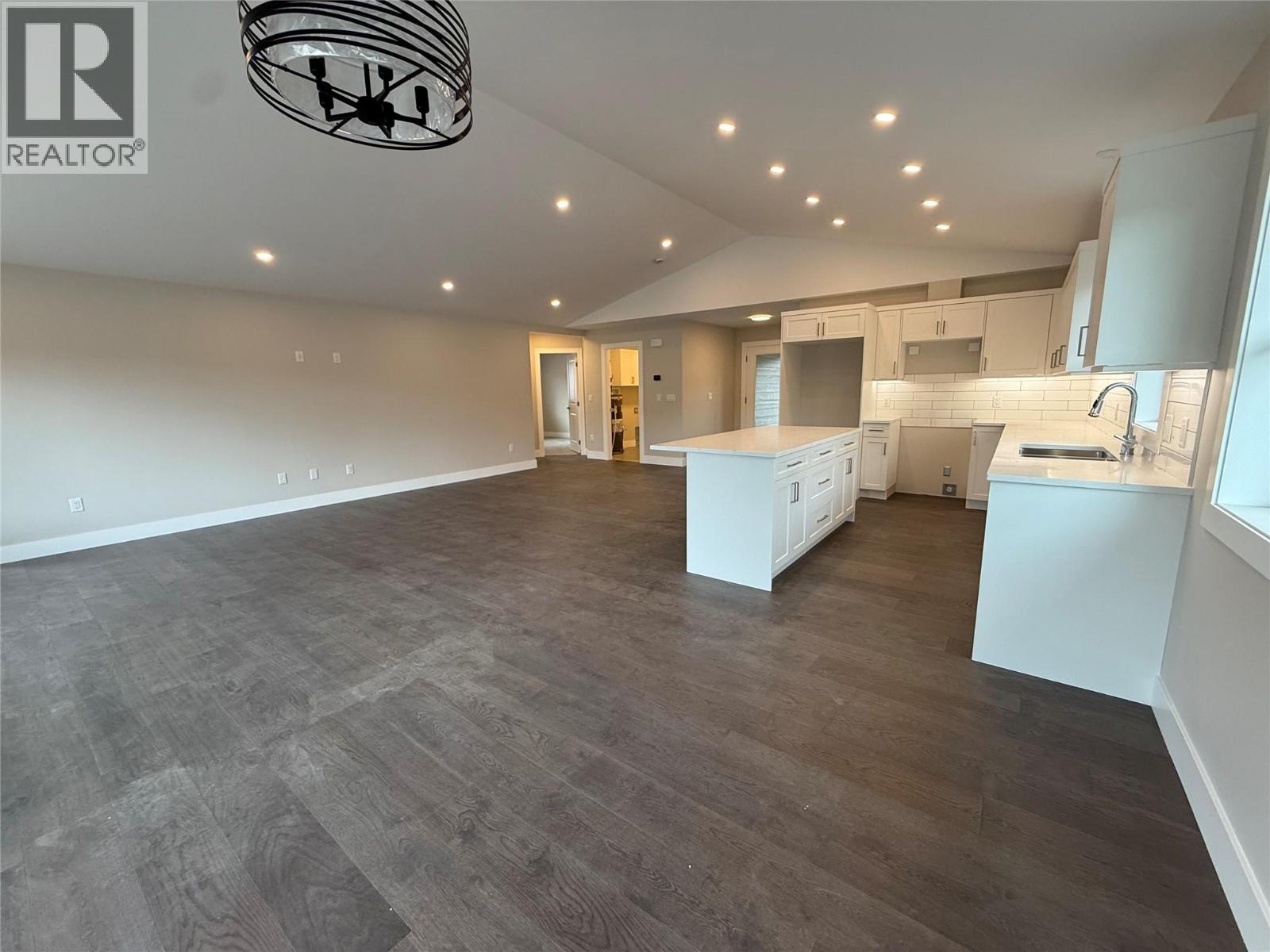 6060 19th Street, Grand Forks