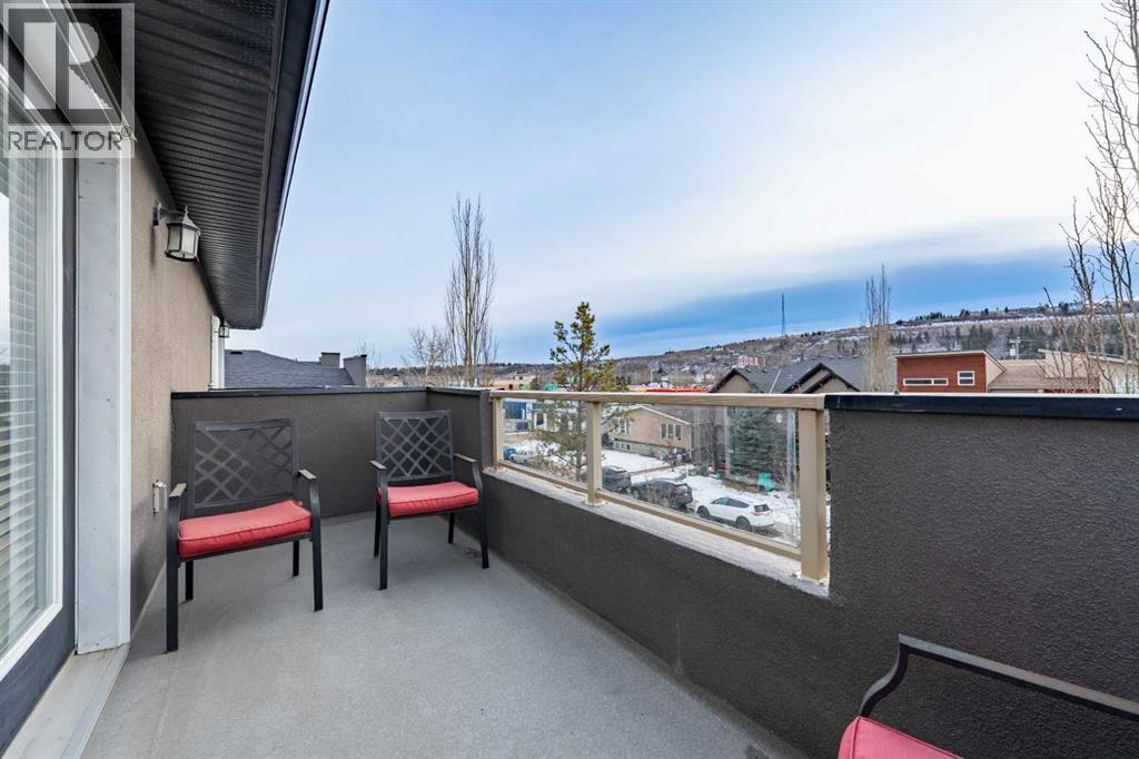 Single Family House for Sale in    Avenue NW Montgomery Calgary 