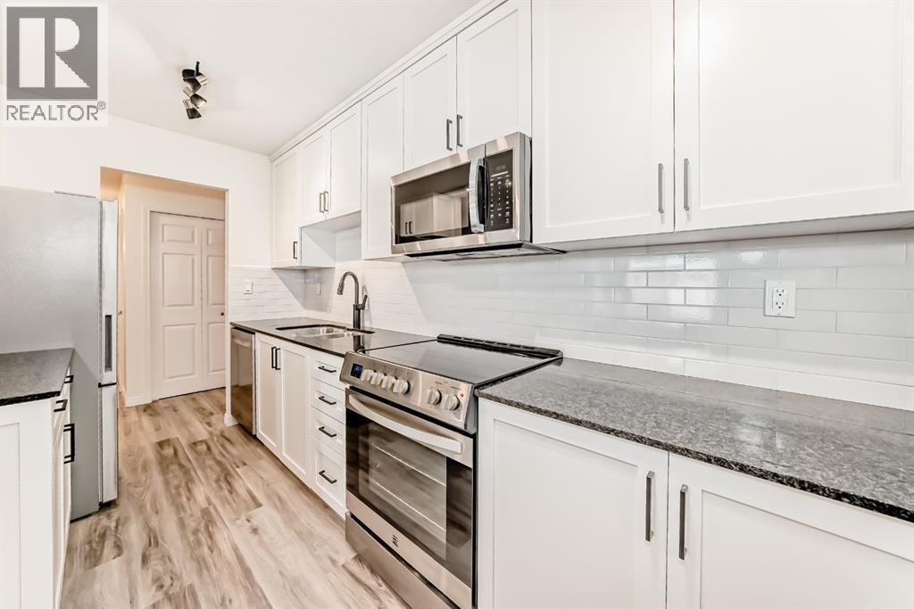 Single Family House for Sale in    Avenue SW Lower Mount Royal Calgary 